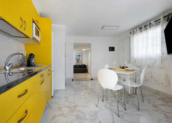 Casita Auxilia Bajo Tatil Evi Araya (Tenerife)